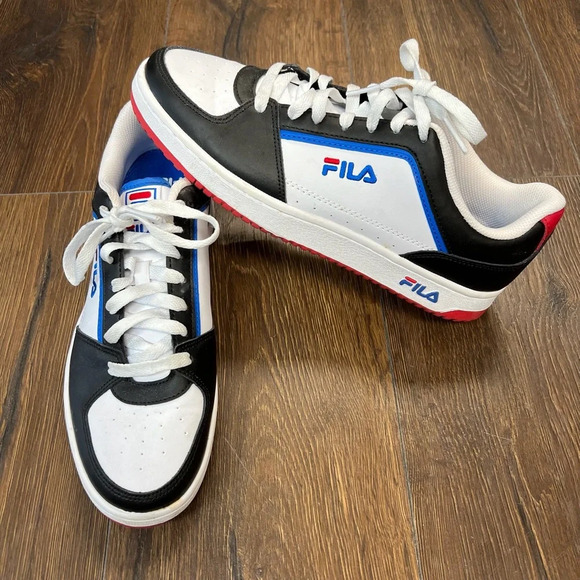 Men's Fila Eastpoint low top sneakers SZ 10 - Picture 2 of 8